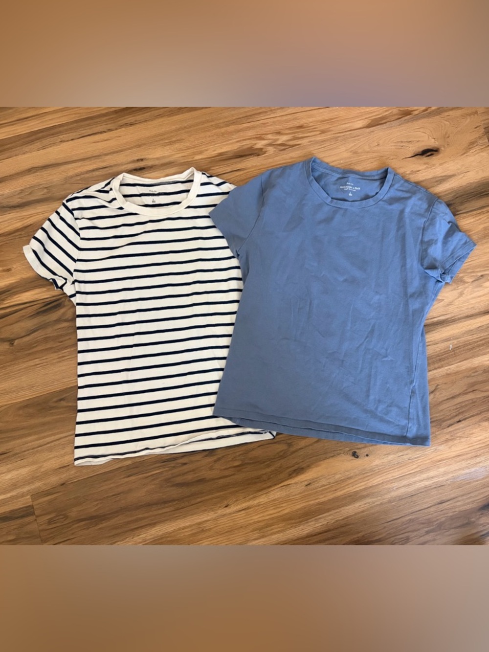 Abercrombie & Fitch Baby Tee Bundle Size Large | A&F Essentials Tuckable Tees
